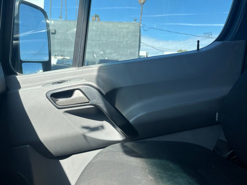 Used 2018 Mercedes-Benz Sprinter 2500 image 20
