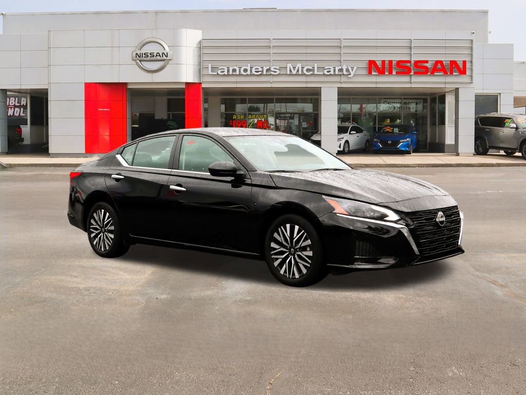 Used 2024 Nissan Altima 2.5 SV