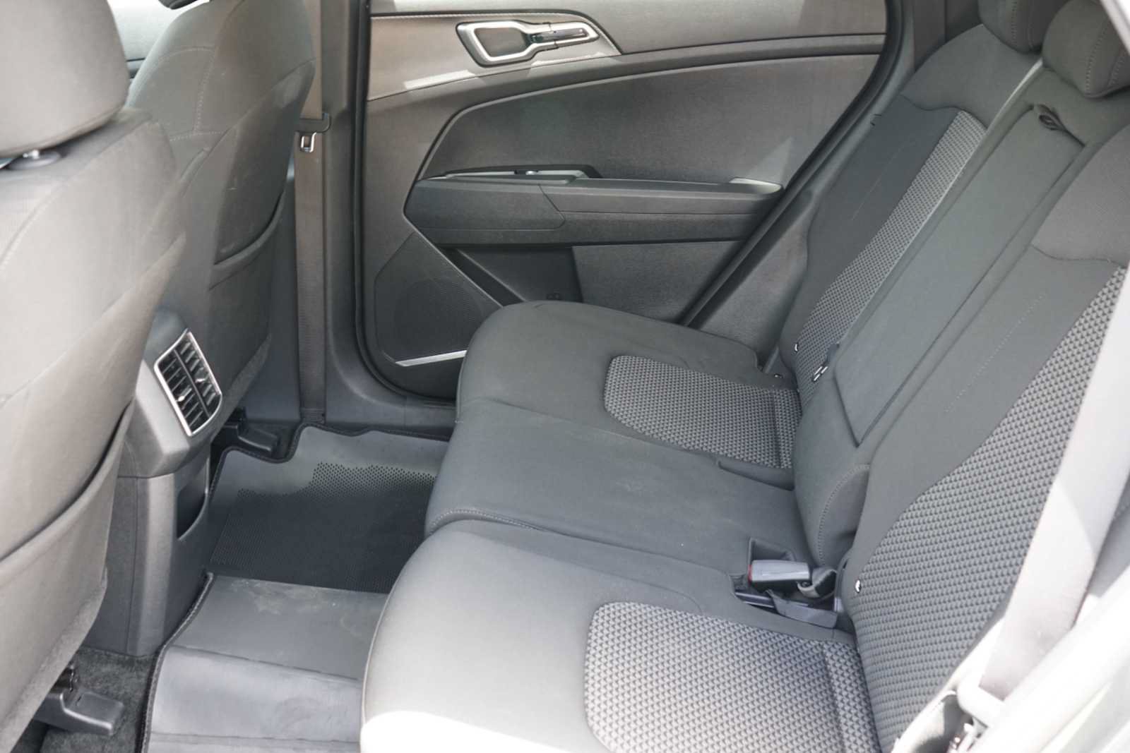 Certified 2024 Kia Sportage LX FWD image 21