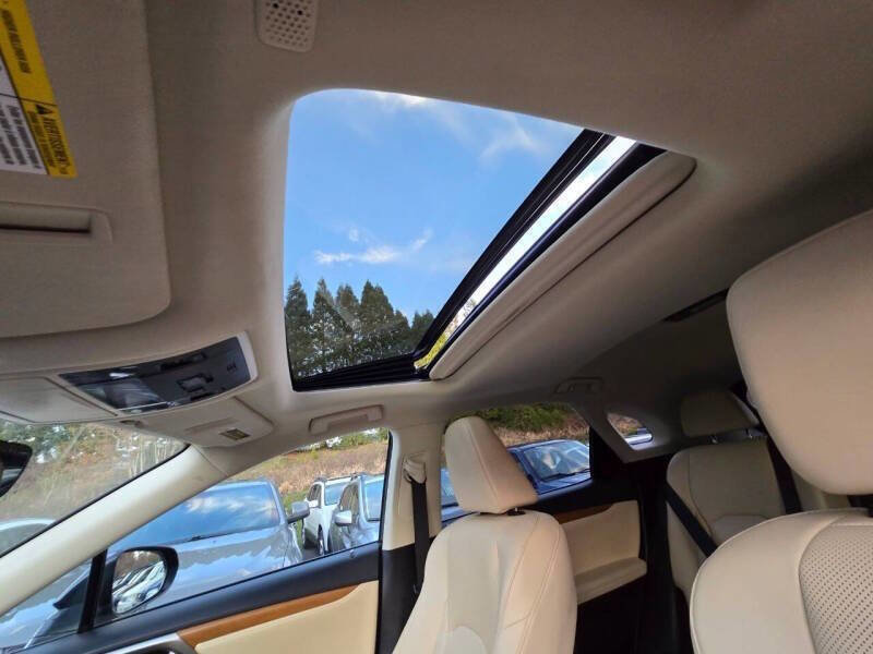 Used 2022 Lexus RX 450h AWD w/ Premium Package image 19