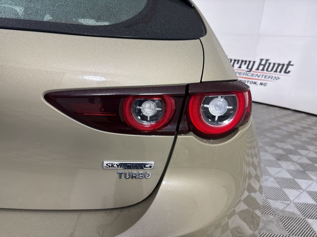 Used 2024 MAZDA MAZDA3 s image 35