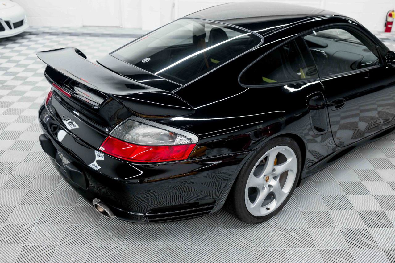 Used 2002 Porsche 911 GT2 RWD image 21