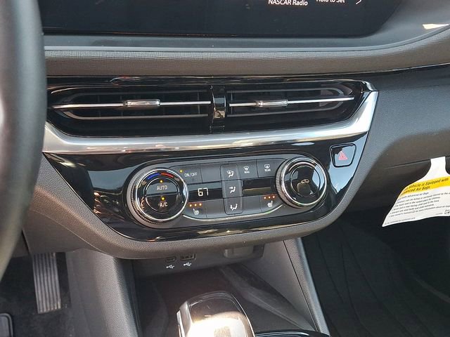 Used 2024 Buick Envista Sport Touring w/ Convenience I Package image 12