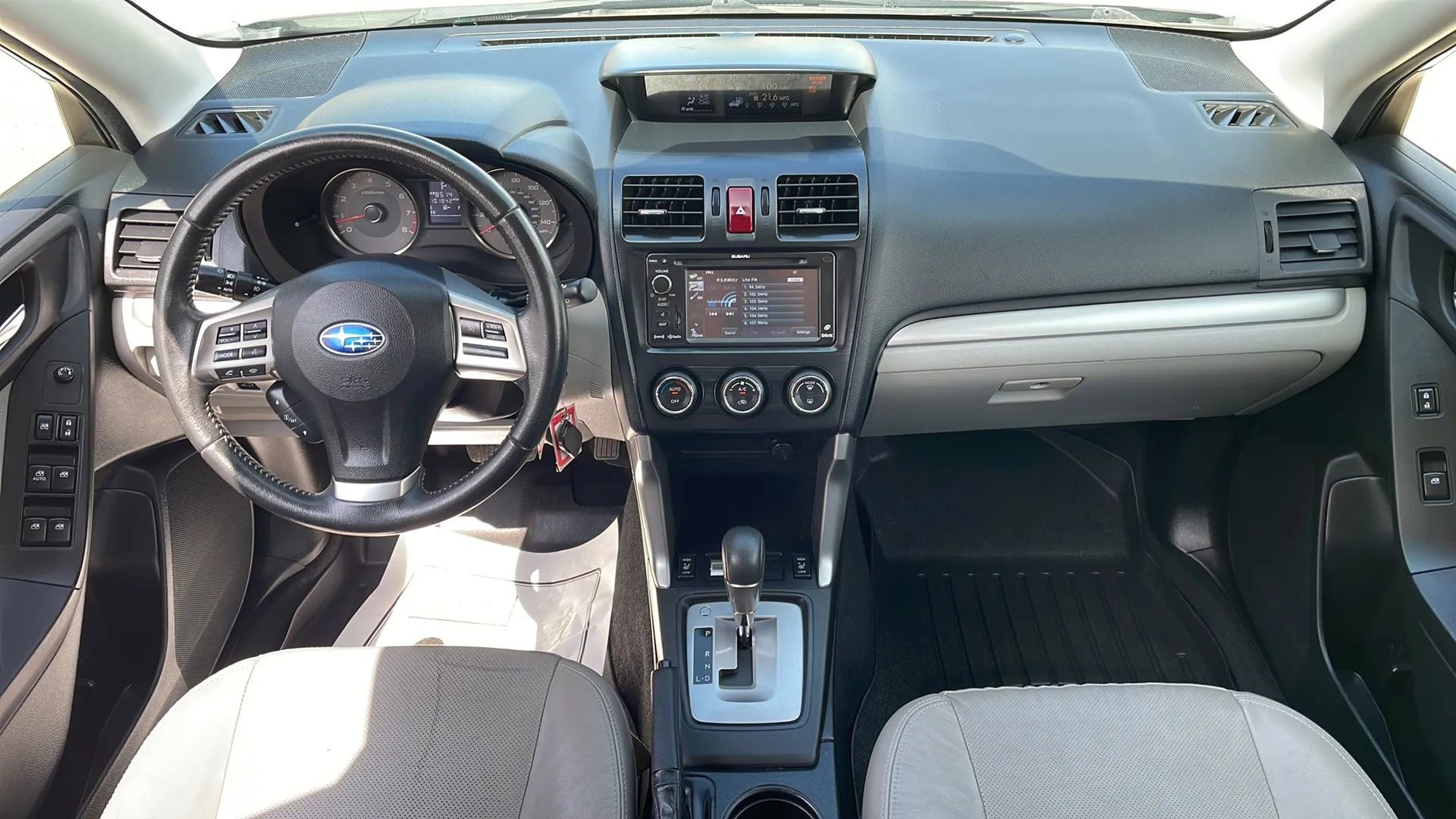 Used 2014 Subaru Forester 2.5i Limited AWD/4WD image 21
