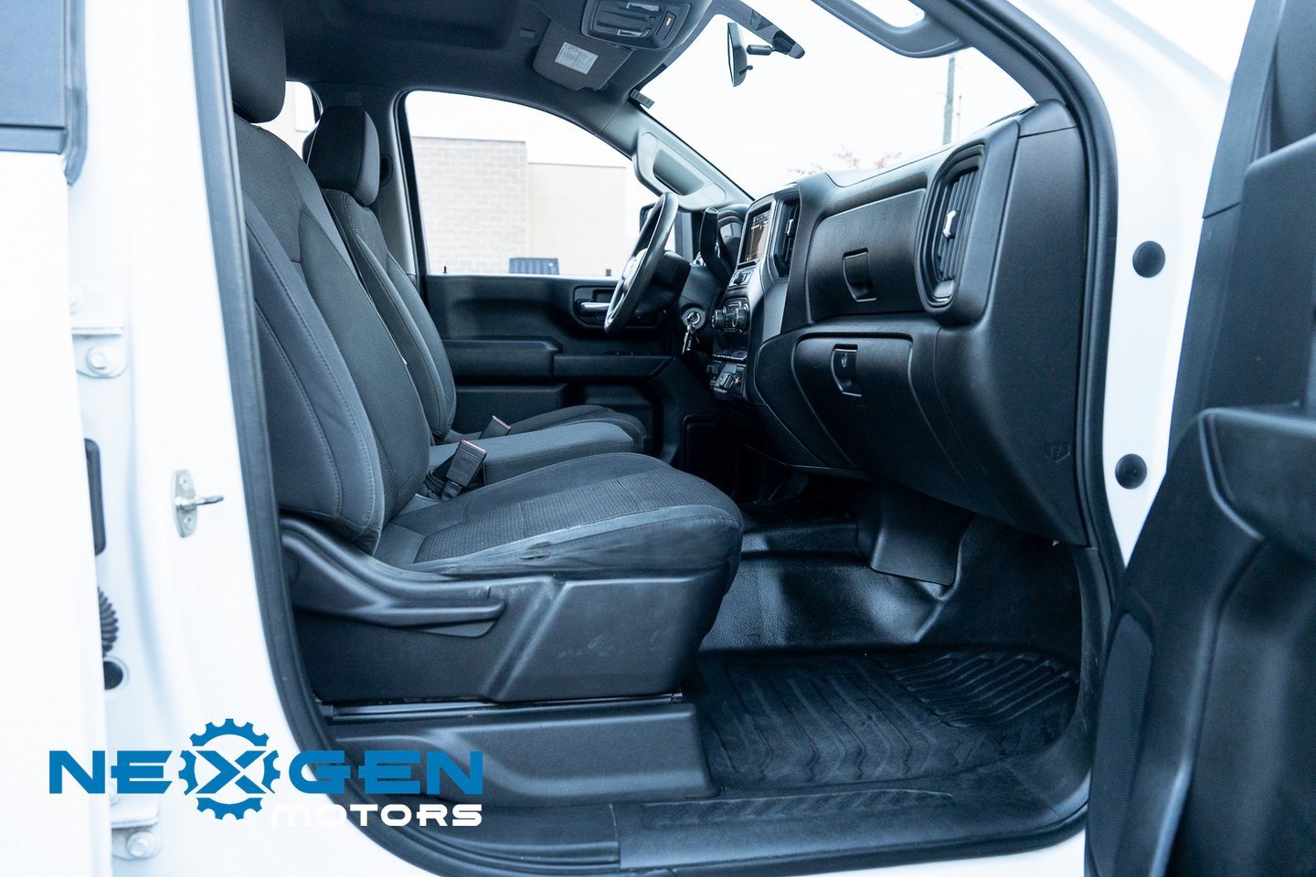 Used 2020 Chevrolet Silverado 2500 W/T image 41