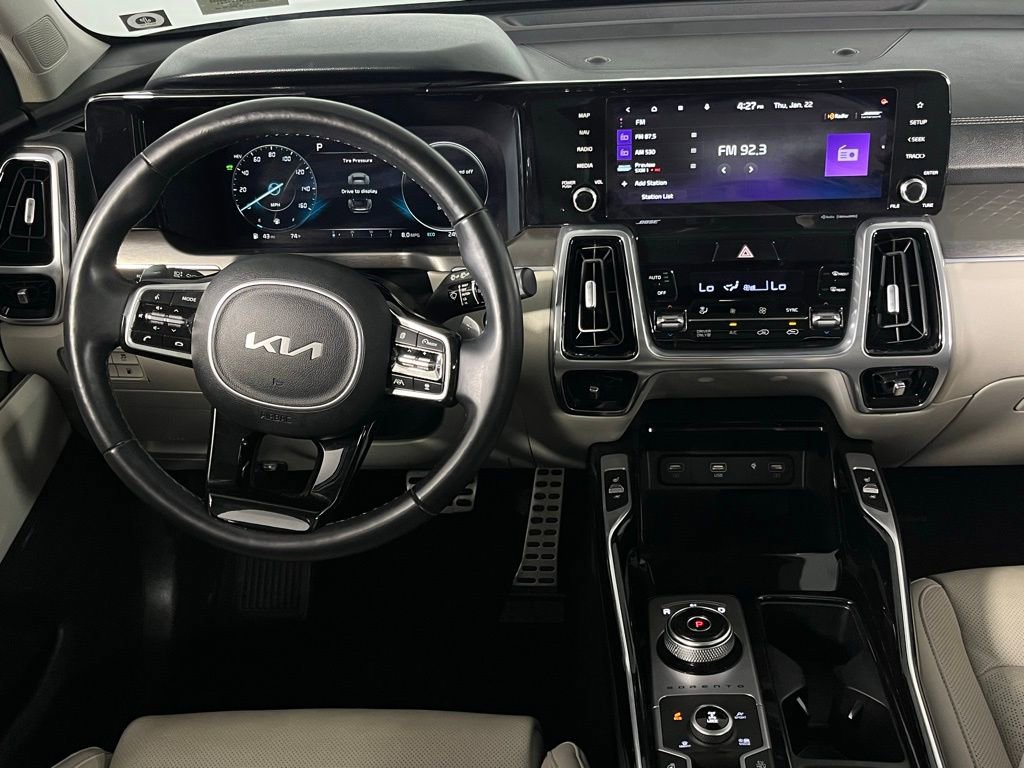 Used 2023 Kia Sorento SX Prestige image 11
