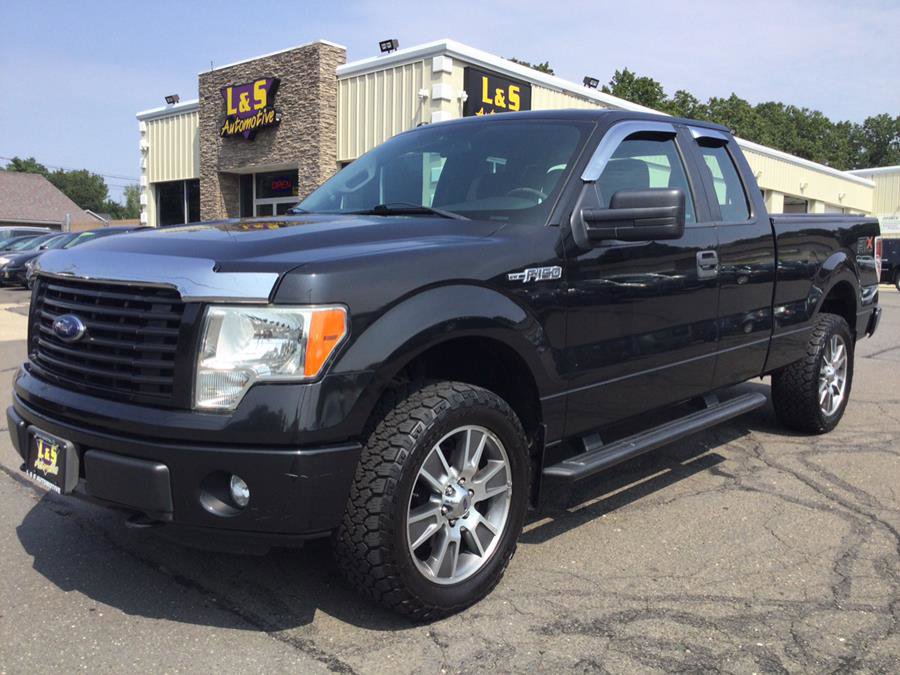 Used 2014 Ford F150 STX w/ Equipment Group 201A Mid image 1