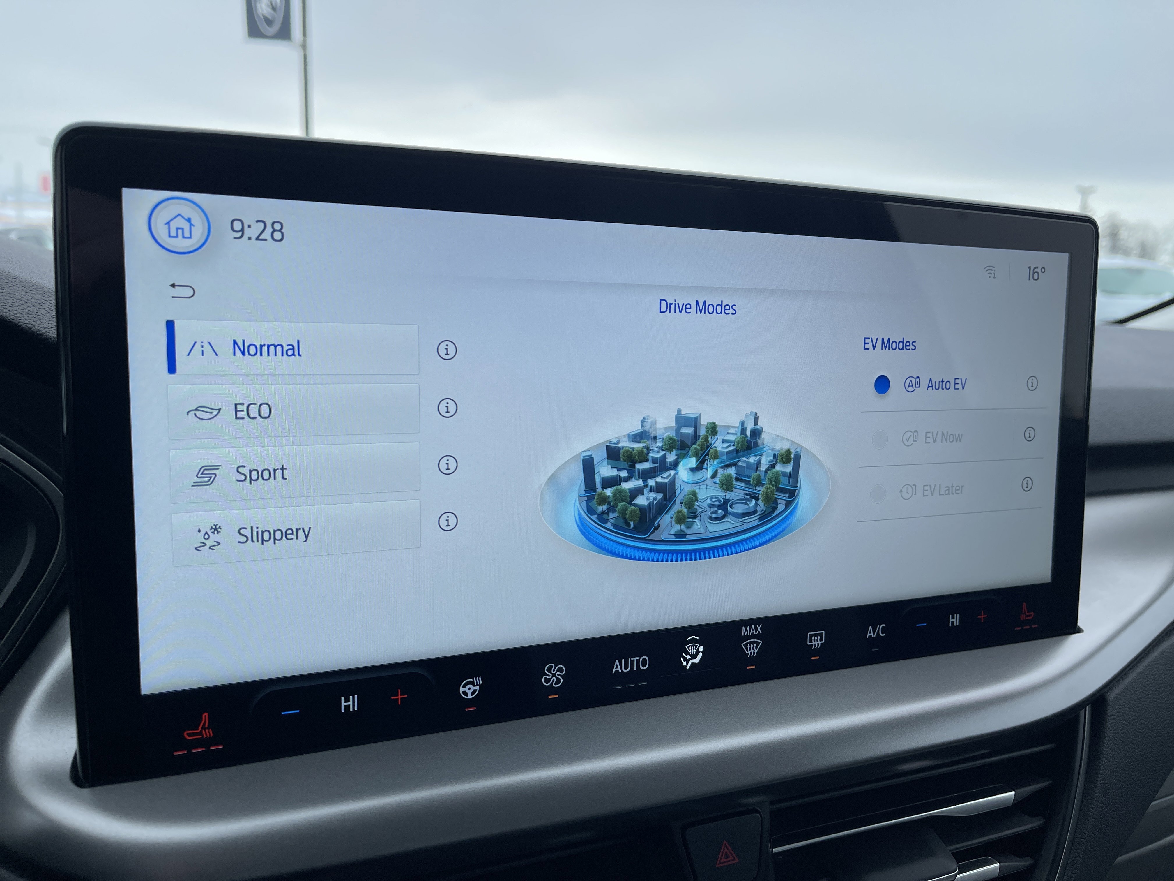 Used 2024 Ford Escape SE FWD image 20