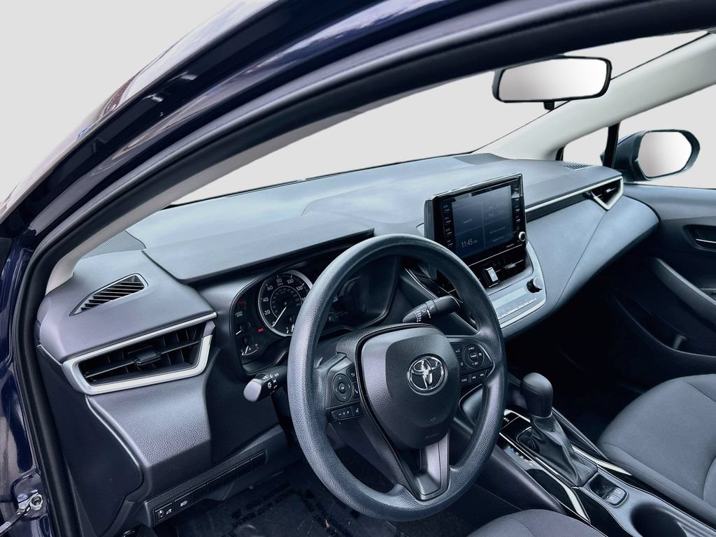 Used 2022 Toyota Corolla LE FWD image 9