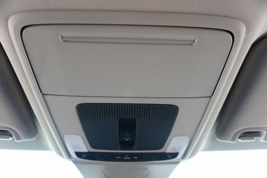 Used 2022 Honda Civic Touring image 18