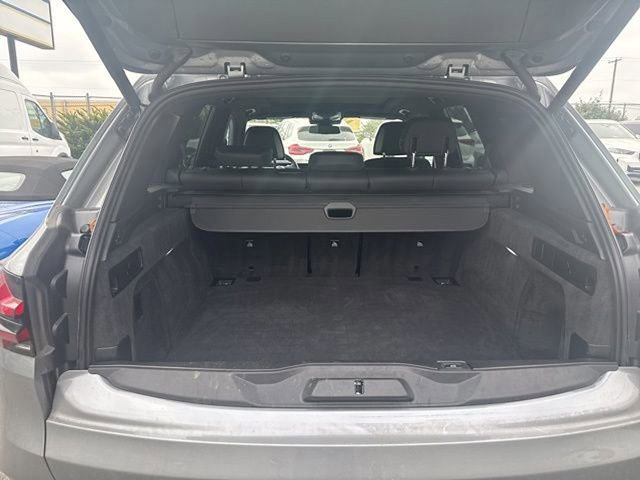 Used 2026 BMW X5 xDrive40i w/ Climate Comfort Package image 11