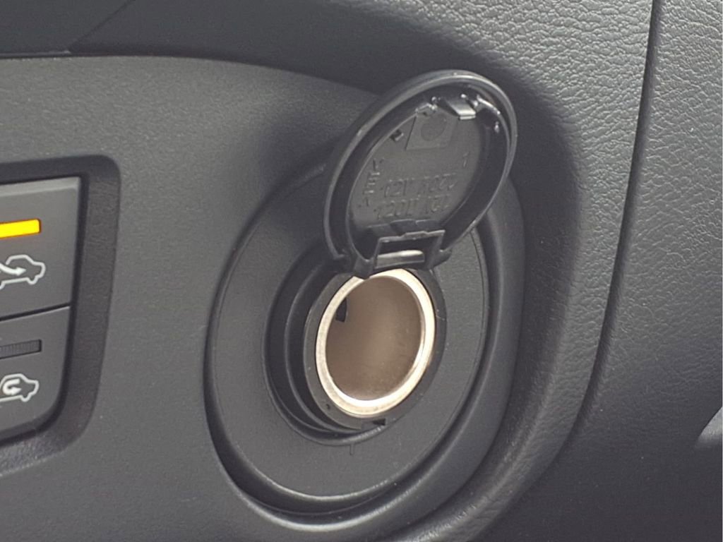 Used 2022 Nissan Frontier SV image 9