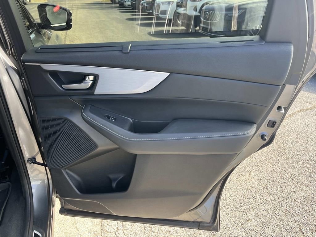 Used 2023 Acura MDX SH-AWD w/ Technology Package image 21