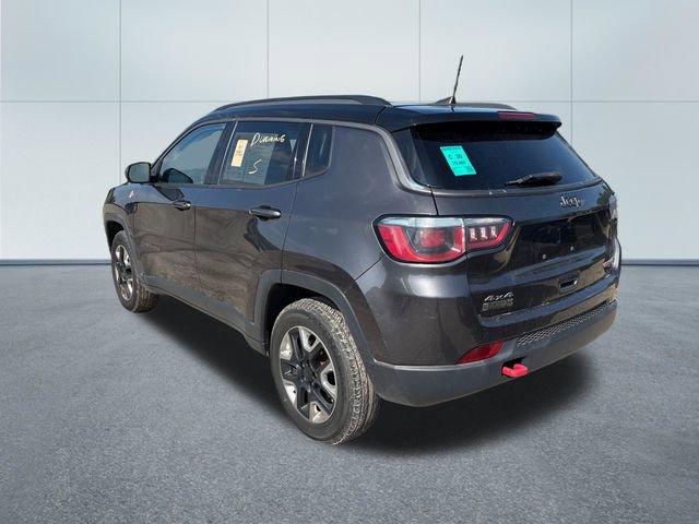 Used 2017 Jeep Compass Trailhawk AWD/4WD image 2