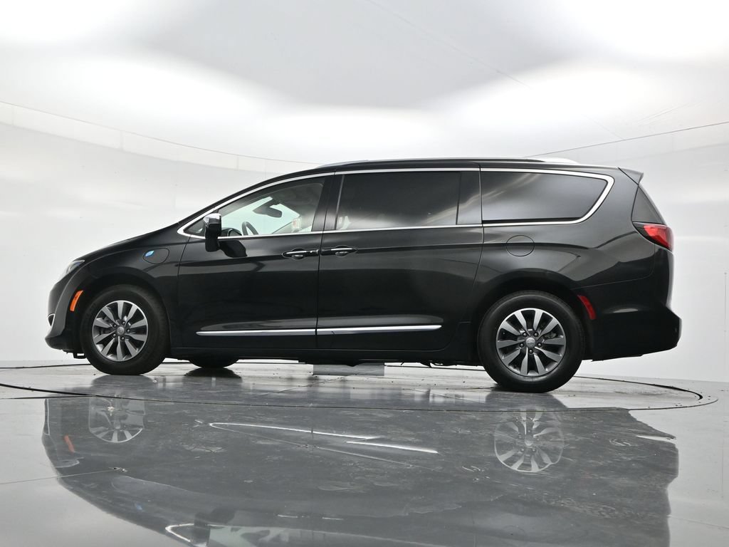 Used 2020 Chrysler Pacifica Limited FWD image 51