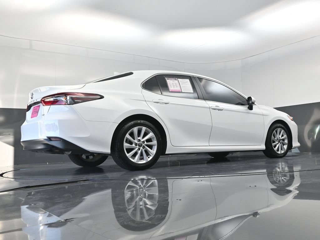 Used 2024 Toyota Camry LE w/ Convenience Package FWD image 19