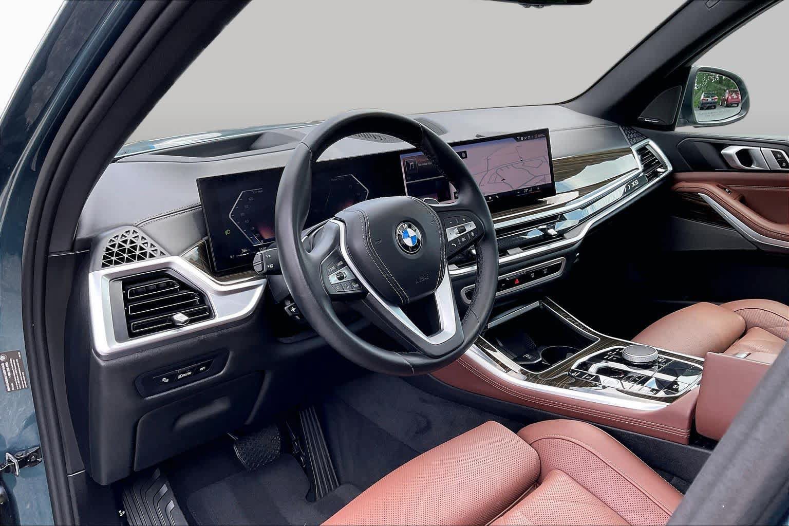 Used 2024 BMW X5 xDrive40i w/ Premium Package AWD/4WD image 17