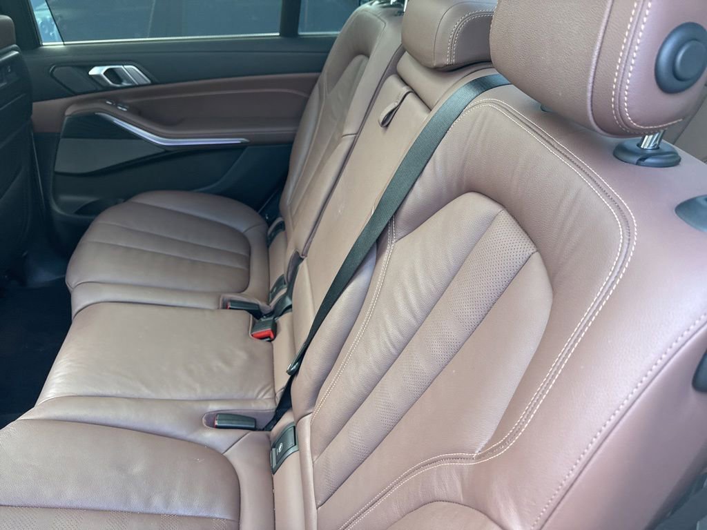 Used 2020 BMW X7 xDrive40i w/ Premium Package AWD/4WD image 9