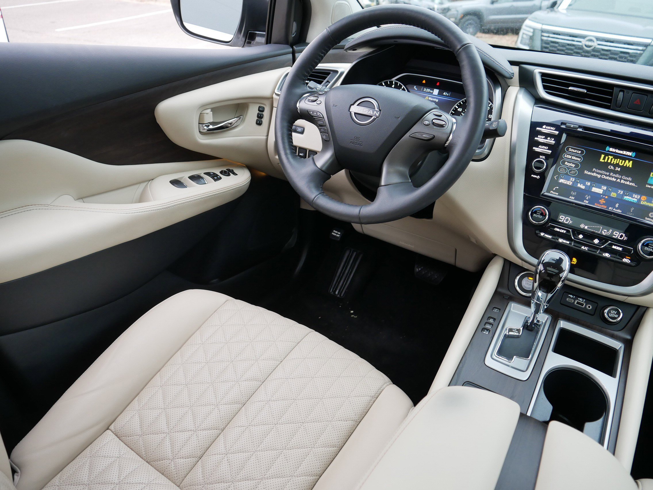 Certified 2024 Nissan Murano Platinum w/ Cargo Package image 9