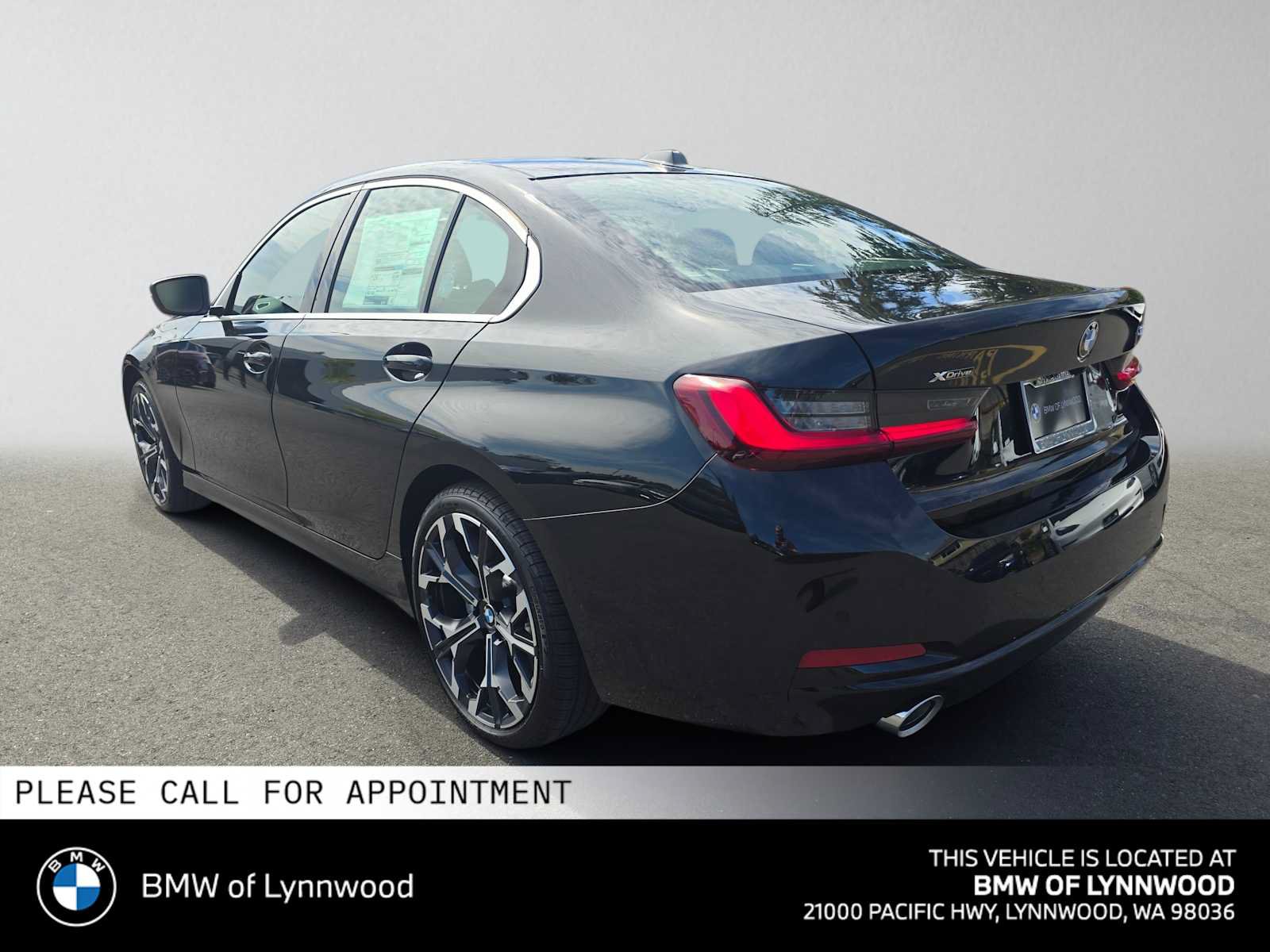 New 2026 BMW 330i xDrive Sedan w/ Premium Package AWD/4WD image 5