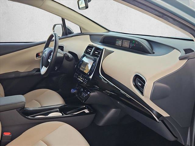 Used 2016 Toyota Prius Three FWD image 18