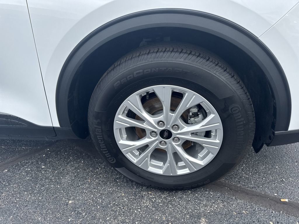 Certified 2023 Ford Escape Active w/ Tech Pack #2 image 9