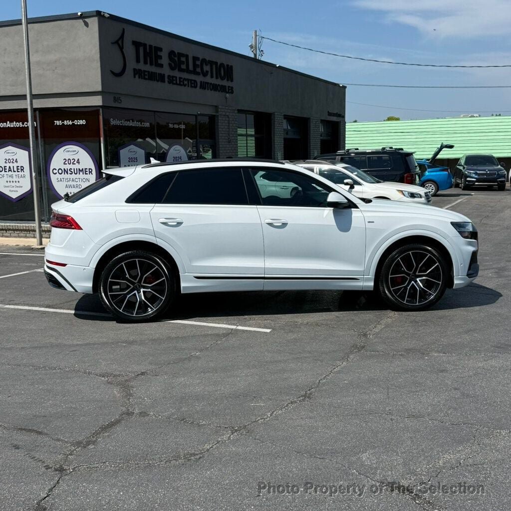 Used 2019 Audi Q8 Prestige AWD/4WD image 16