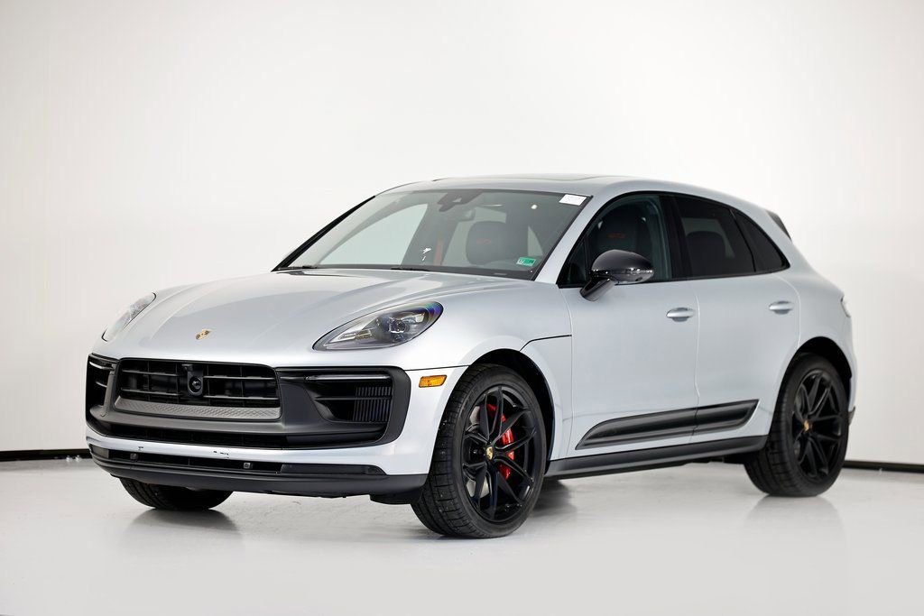 New 2026 Porsche Macan GTS image 1