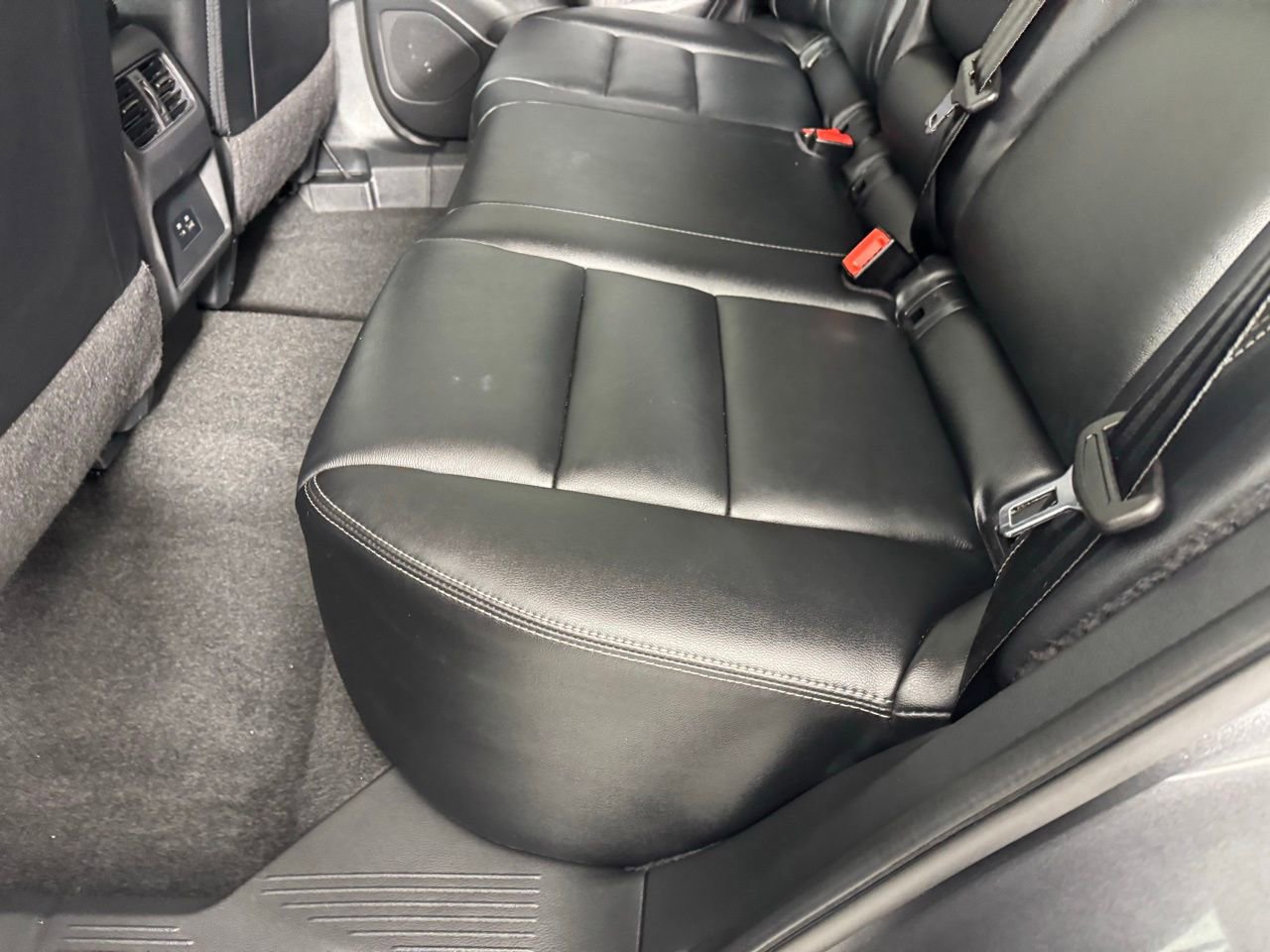 Used 2023 Nissan Rogue SL image 30