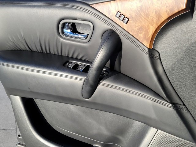 Used 2024 Nissan Armada SL image 7