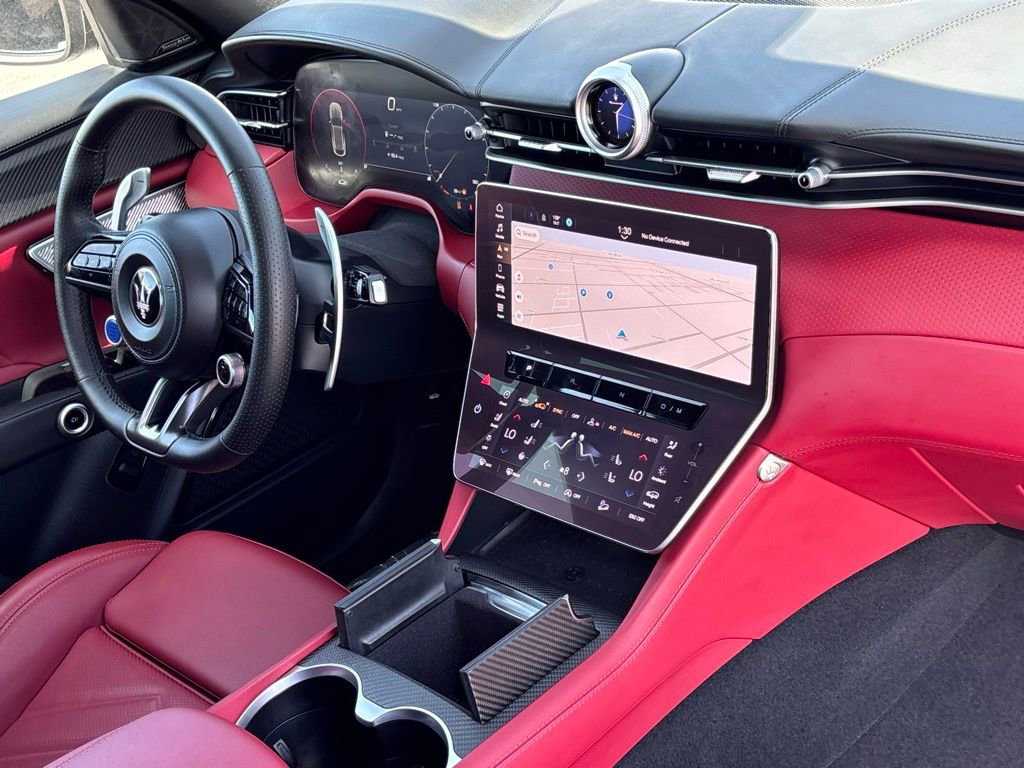 Used 2024 Maserati Grecale Trofeo image 31