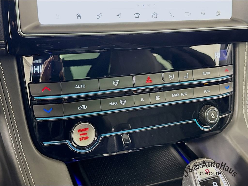 Used 2020 Jaguar F-PACE SVR image 20