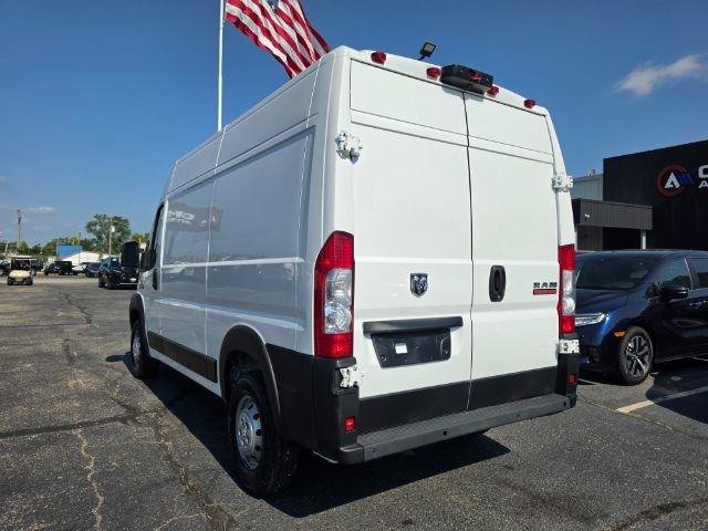 Used 2022 RAM ProMaster 2500 w/ Driver Convenience Group FWD image 7