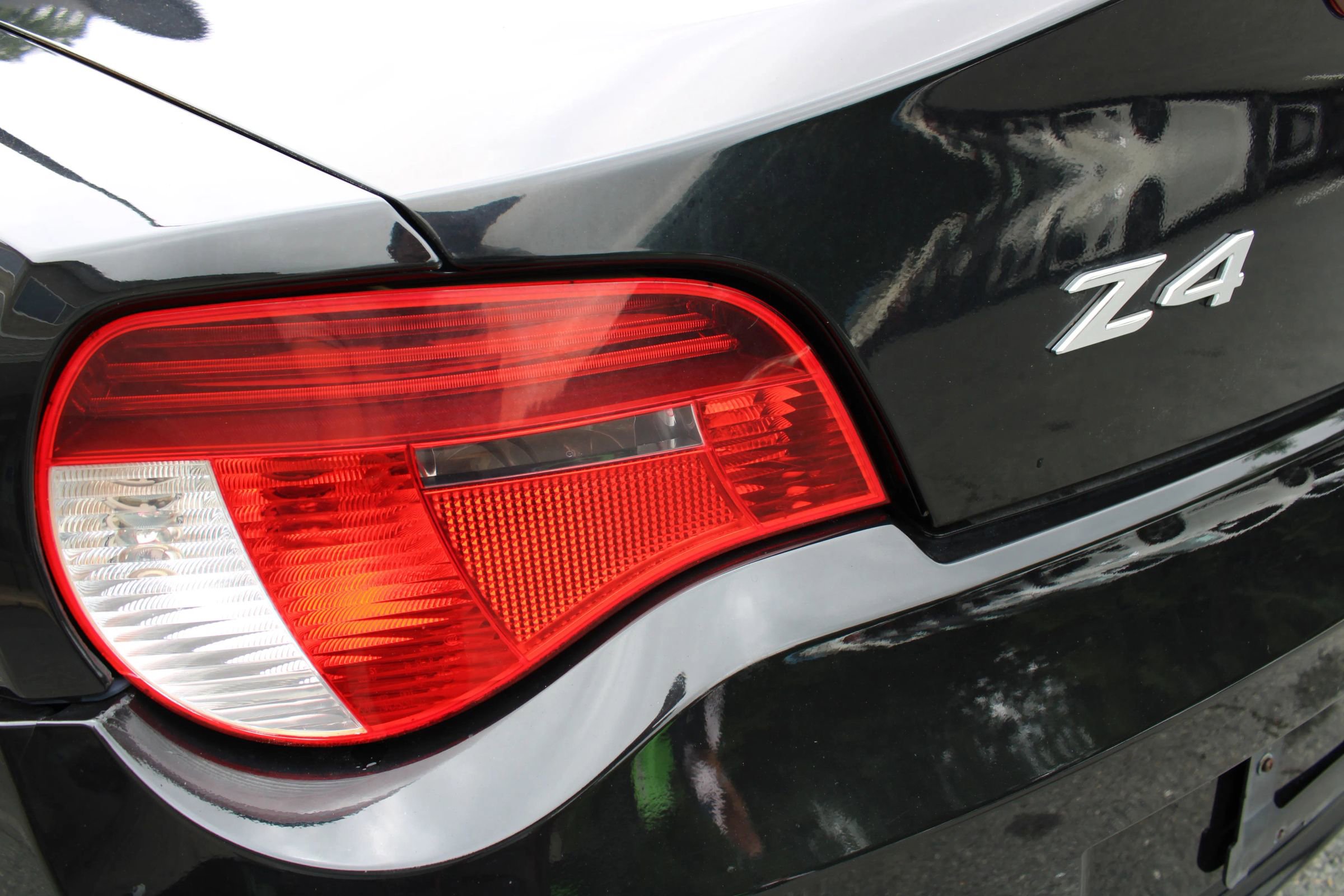 Used 2007 BMW Z4 3.0i image 25