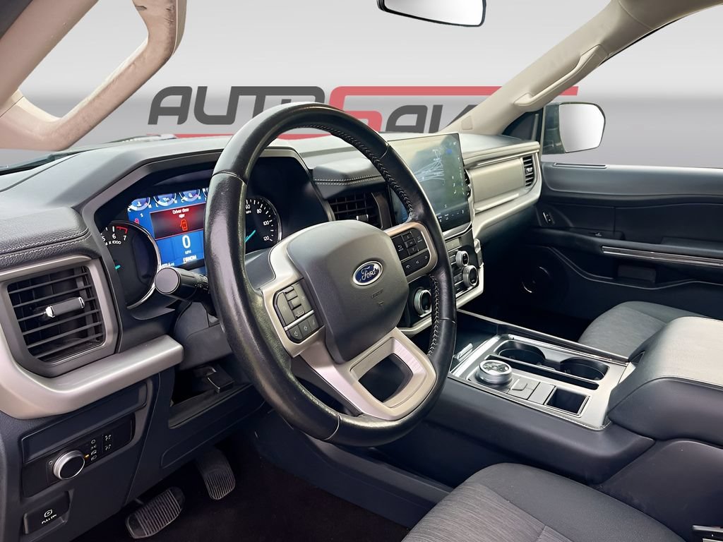 Used 2022 Ford Expedition Max XLT RWD image 11