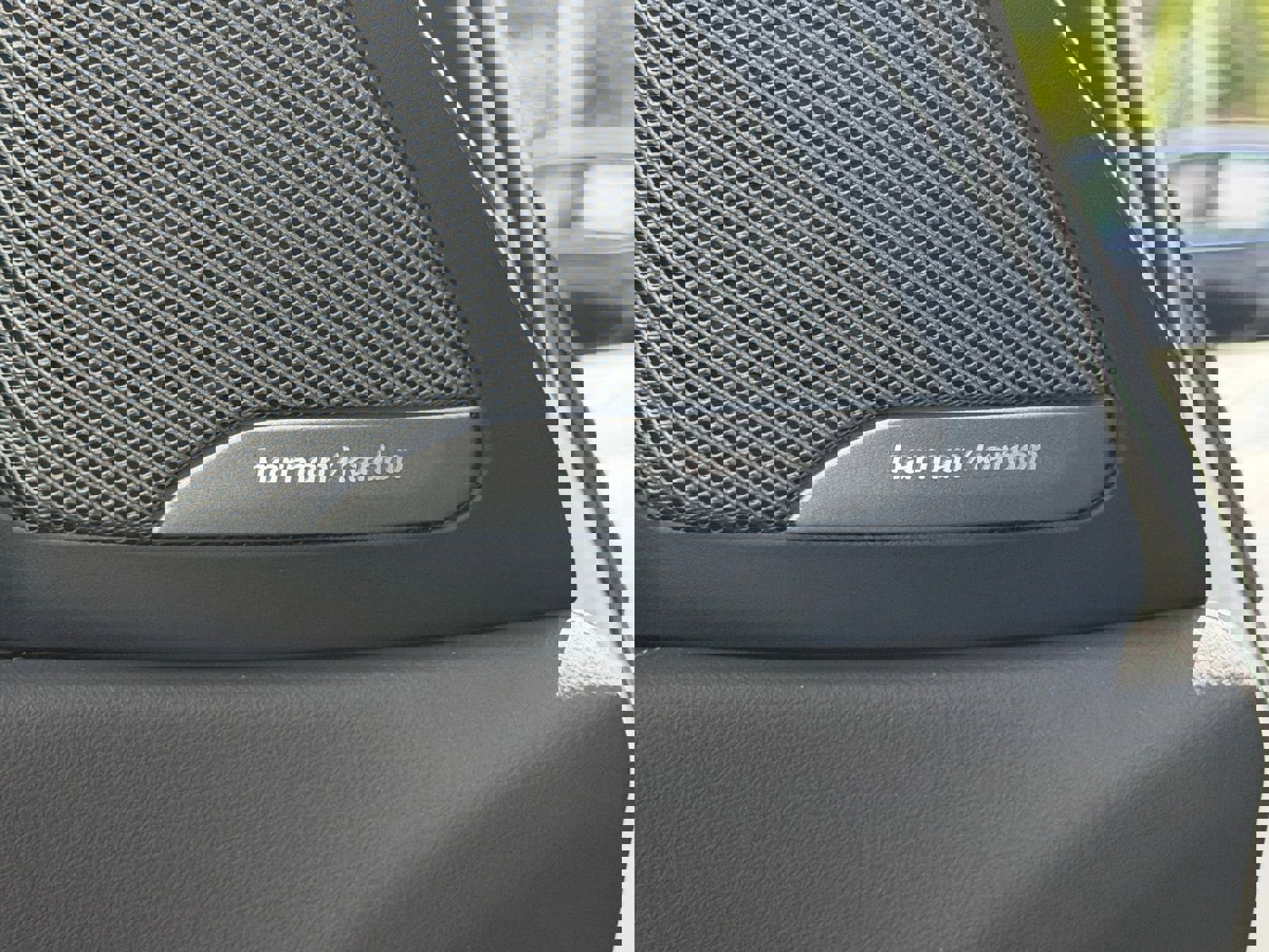 New 2026 BMW X6 xDrive40i w/ Climate Comfort Package AWD/4WD image 21