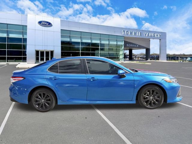 Used 2020 Toyota Camry LE image 5