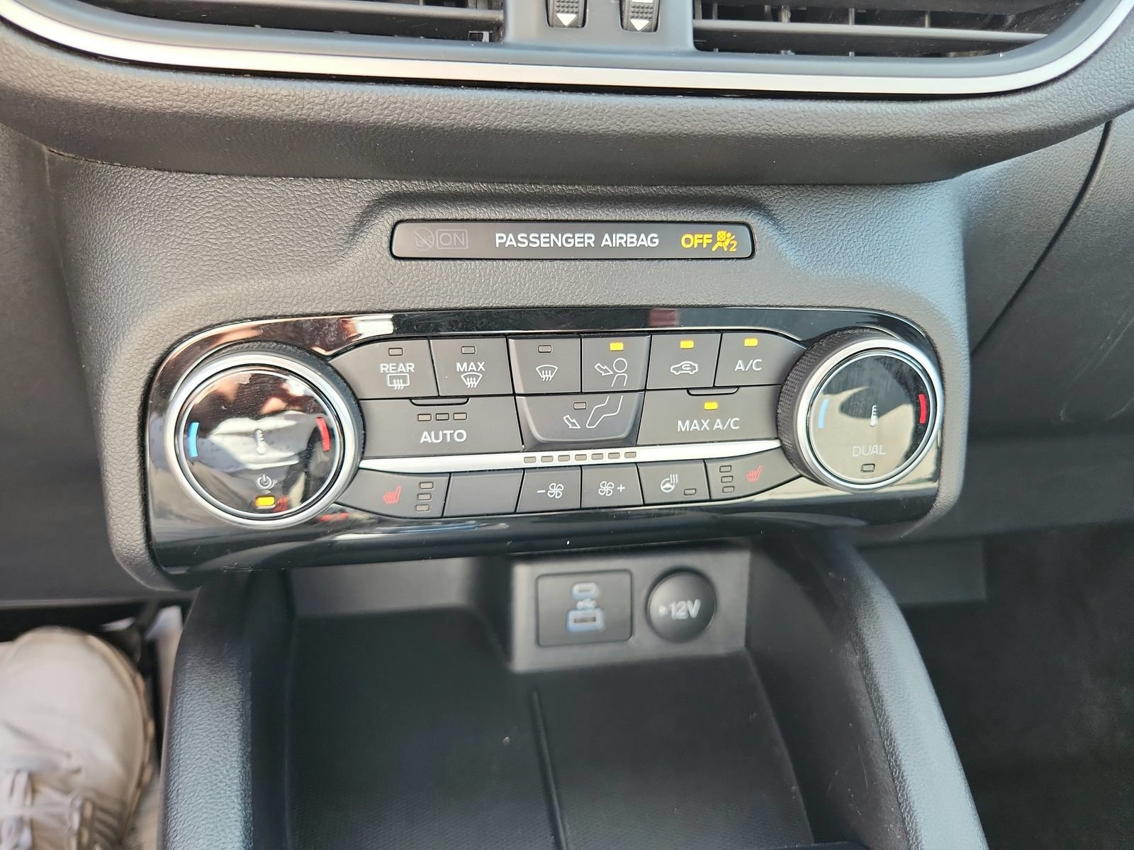 Used 2022 Ford Escape SE w/ Convenience Package FWD image 20