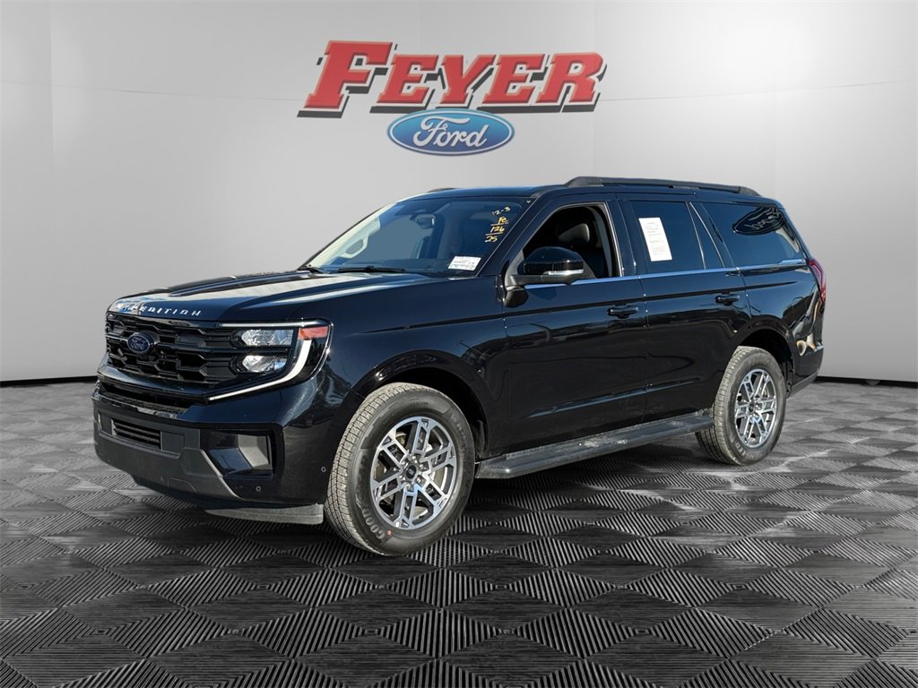 Used 2025 Ford Expedition Active image 1