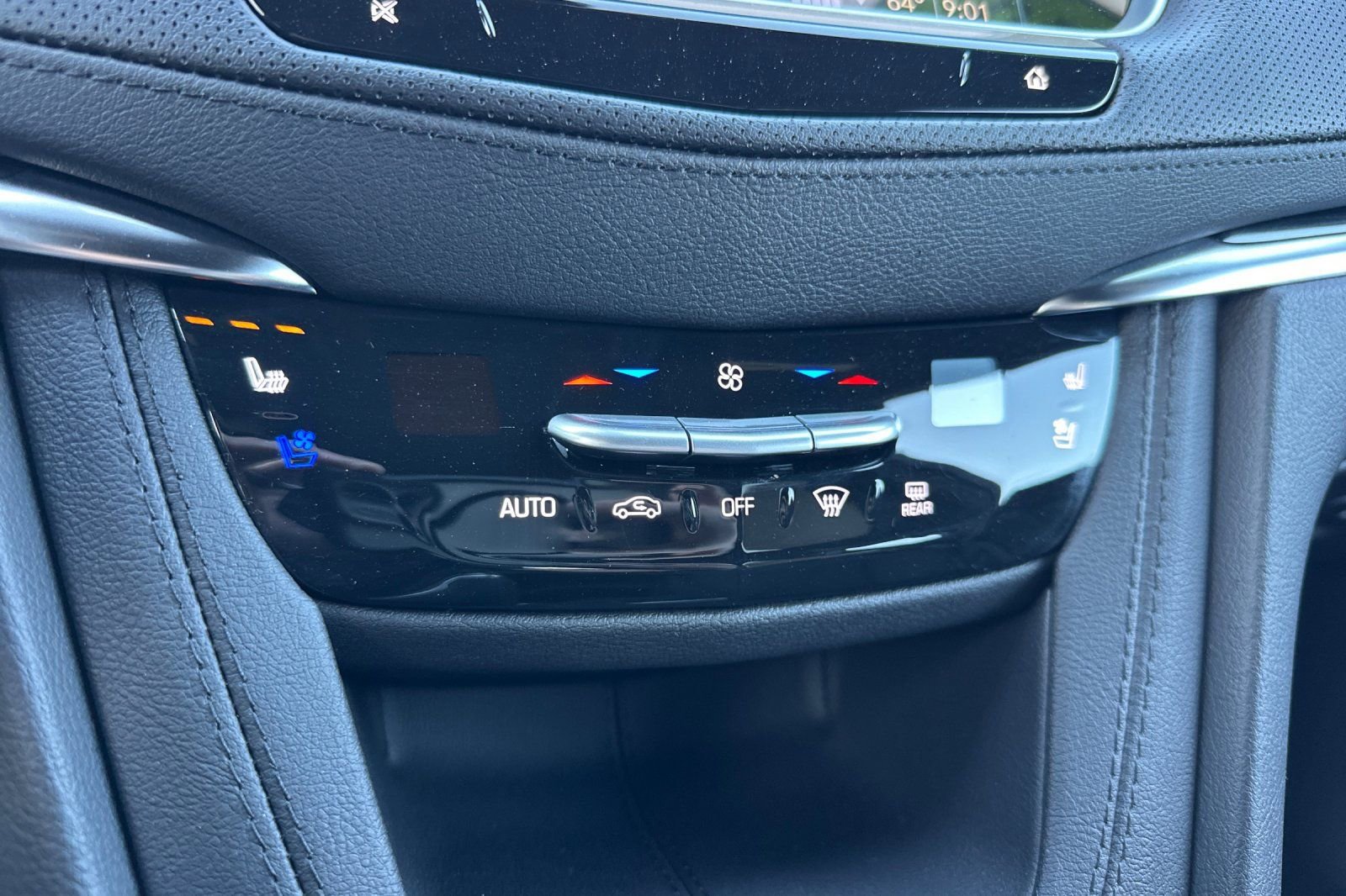 Used 2026 Cadillac XT5 Premium Luxury w/ Driver Assist Package AWD/4WD image 27