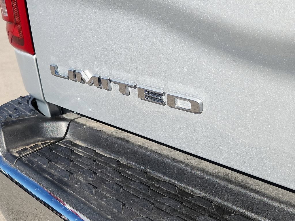 Used 2026 RAM 3500 Limited AWD/4WD image 16