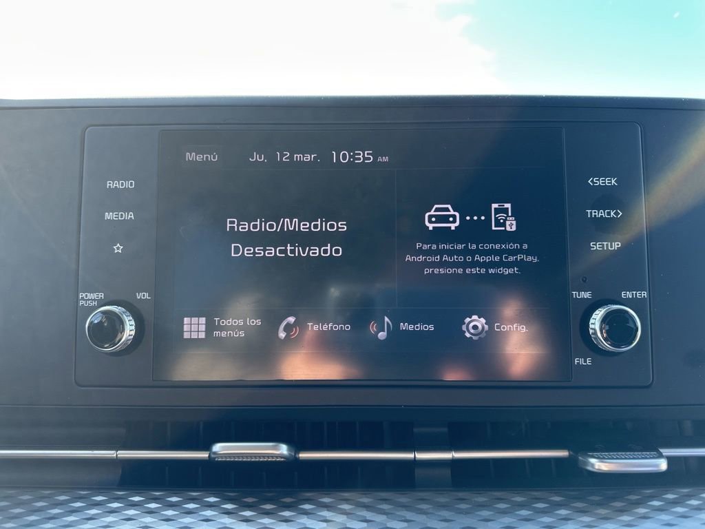 Used 2024 Kia Carnival LX image 21