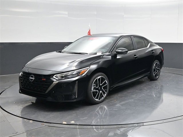 Used 2025 Nissan Sentra SR w/ SR Premium Package image 7