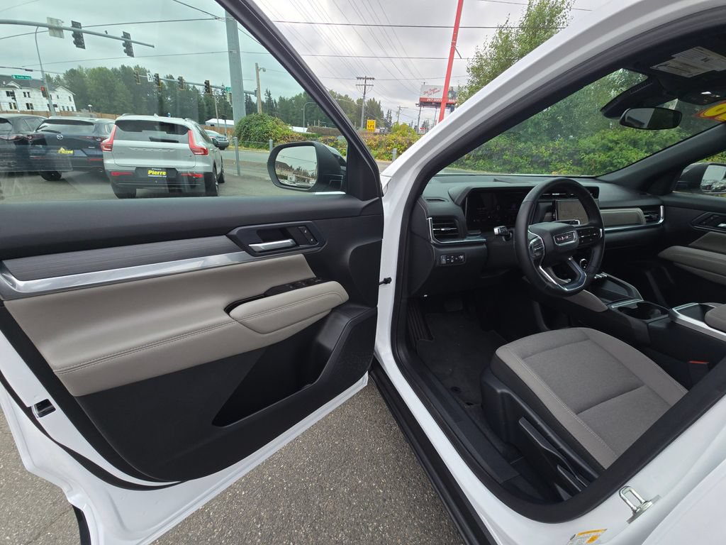 Used 2026 GMC Terrain Elevation AWD/4WD image 21