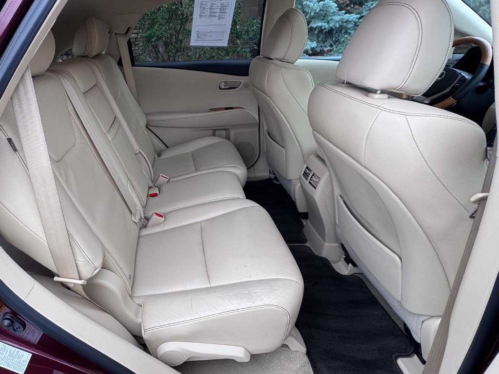 Used 2015 Lexus RX 450h AWD image 33