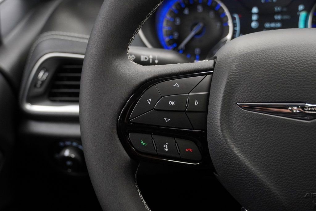 New 2026 Chrysler Pacifica Limited w/ S Appearance Package image 26