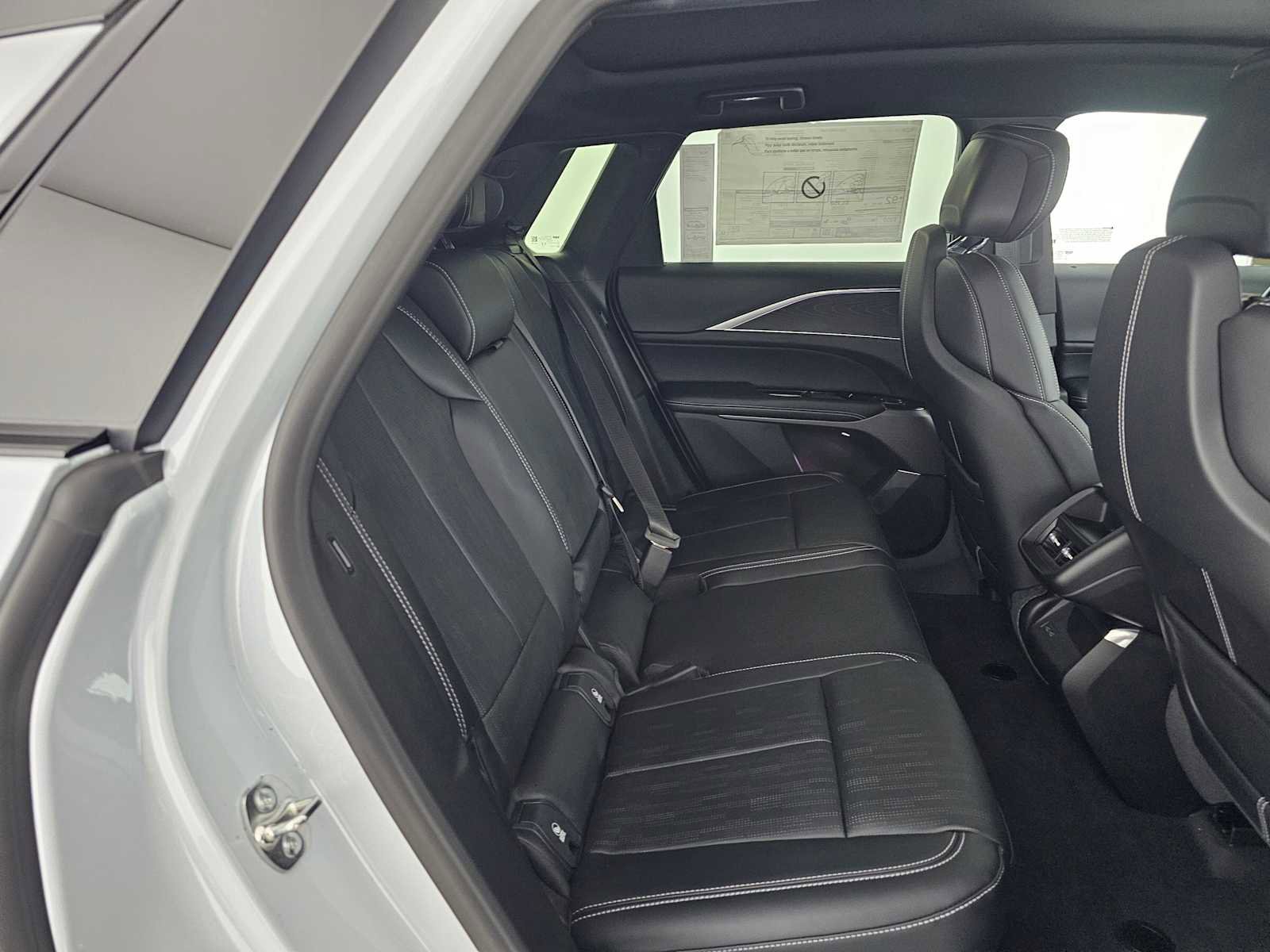 New 2026 Cadillac Lyriq Sport image 12