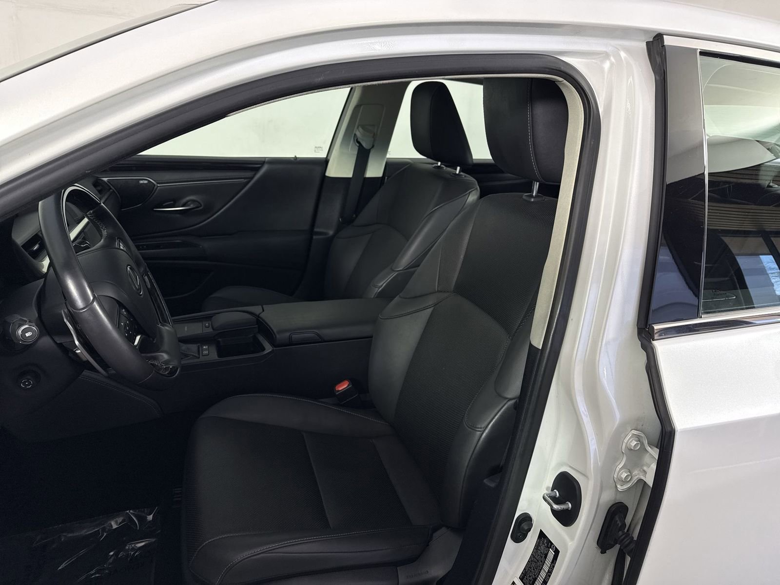 Used 2021 Lexus ES 300h w/ Premium Package image 19