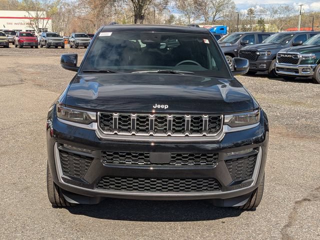 New 2026 Jeep Grand Cherokee Limited AWD/4WD image 8