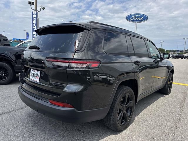 Used 2024 Jeep Grand Cherokee L Limited w/ Black Appearance Package AWD/4WD image 5
